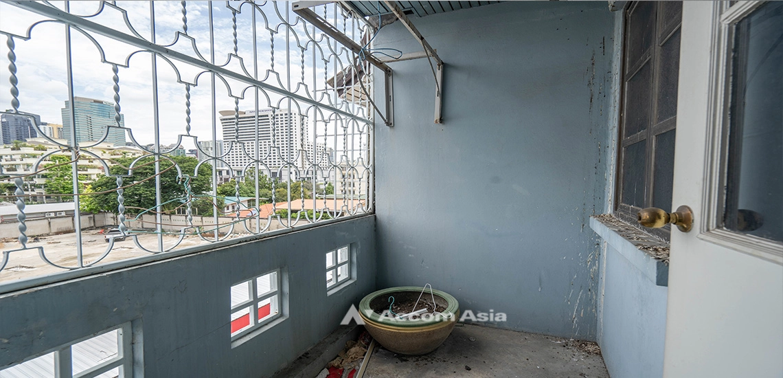 12  Townhouse For Rent in sukhumvit ,Bangkok BTS Phrom Phong AA20475