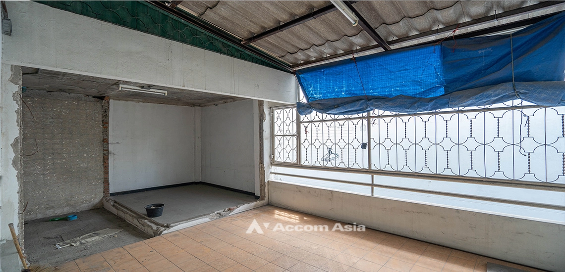 11  3 br Townhouse for rent and sale in Sukhumvit ,Bangkok BTS Phrom Phong AA20475