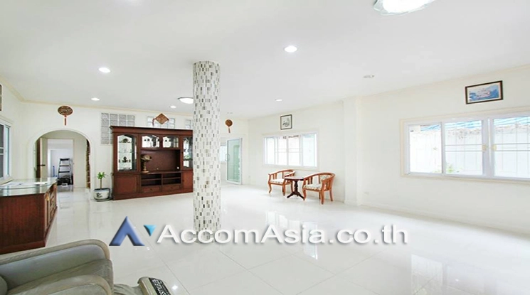  1  5 br House For Sale in Sukhumvit ,Bangkok BTS Bang Chak AA20480