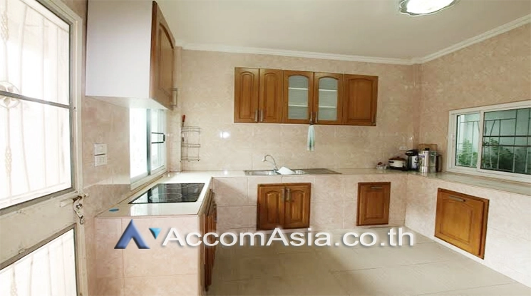 4  5 br House For Sale in Sukhumvit ,Bangkok BTS Bang Chak AA20480
