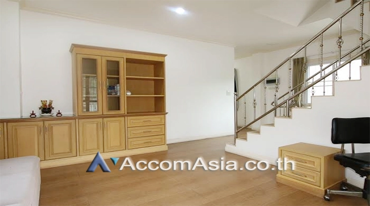 5  5 br House For Sale in Sukhumvit ,Bangkok BTS Bang Chak AA20480