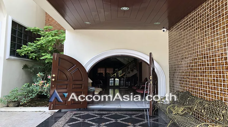 5  5 br House For Rent in sathorn ,Bangkok BTS Chong Nonsi - MRT Lumphini AA20482