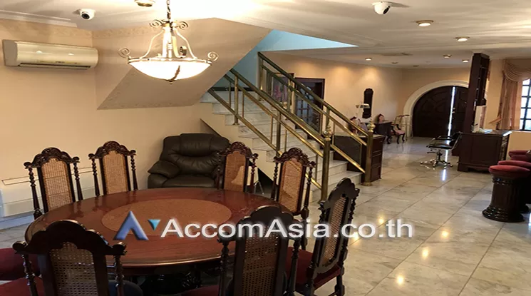 8  5 br House For Rent in sathorn ,Bangkok BTS Chong Nonsi - MRT Lumphini AA20482