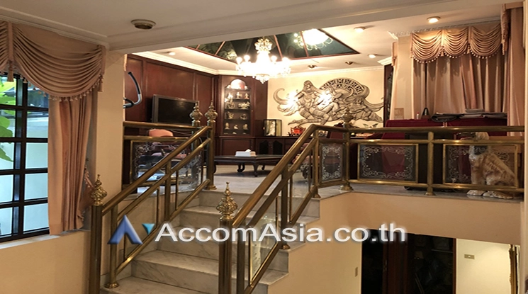 9  5 br House For Rent in Sathorn ,Bangkok BTS Chong Nonsi - MRT Lumphini AA20482