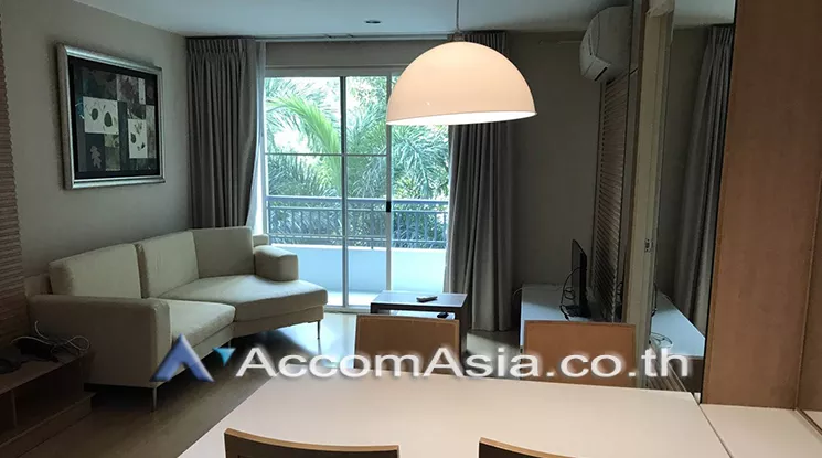 unit 2 Bedrooms  Condominium For Rent in Sukhumvit, Bangkok  near BTS Ekkamai (AA20483)