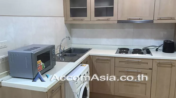 unit 2 Bedrooms  Condominium For Rent in Sukhumvit, Bangkok  near BTS Ekkamai (AA20483)