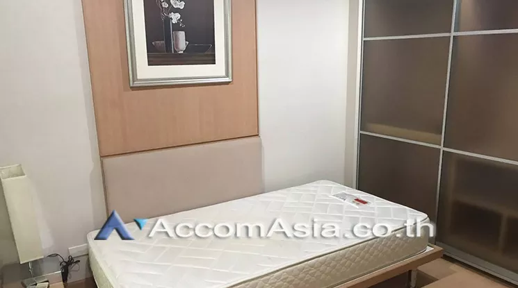 unit 2 Bedrooms  Condominium For Rent in Sukhumvit, Bangkok  near BTS Ekkamai (AA20483)