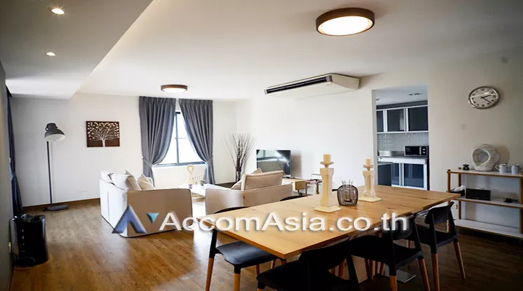 Pet friendly |  2 Bedrooms  Apartment For Rent in Sukhumvit, Bangkok  near BTS Asok - MRT Sukhumvit (AA20490)