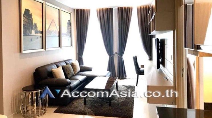  2 Bedrooms  Condominium For Rent in Ploenchit, Bangkok  near BTS Ploenchit (AA20503)