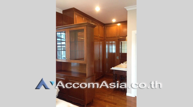 4  3 br House For Rent in Bang Na ,Bangkok BTS Bearing at Fantasia Villa 3  AA20517