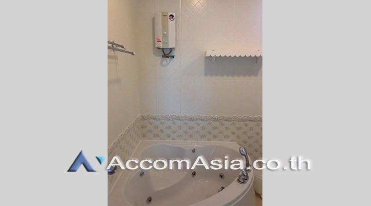 10  3 br House For Rent in Bang Na ,Bangkok BTS Bearing at Fantasia Villa 3  AA20517