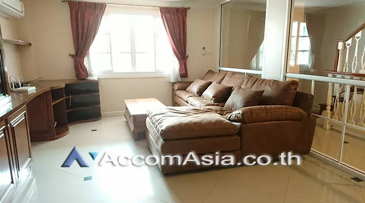  Fantasia Villa 2 Townhouse  4 Bedroom for Rent BTS Bearing in Bangna Bangkok