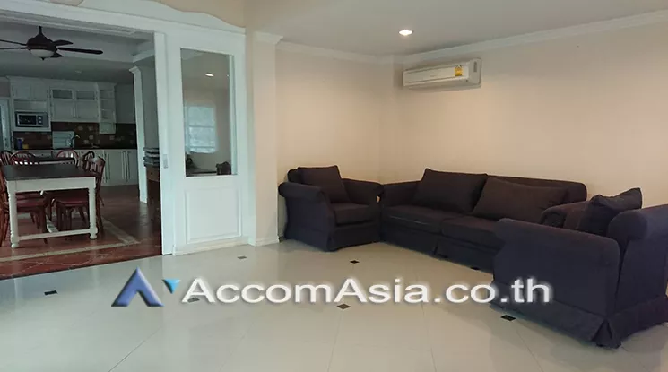  4 Bedrooms  Townhouse For Rent in Bangna, Bangkok  near BTS Bearing (AA20518)