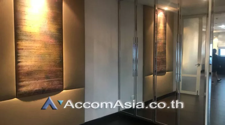 8  2 br Condominium For Sale in Ploenchit ,Bangkok BTS Chitlom at President Place AA20531