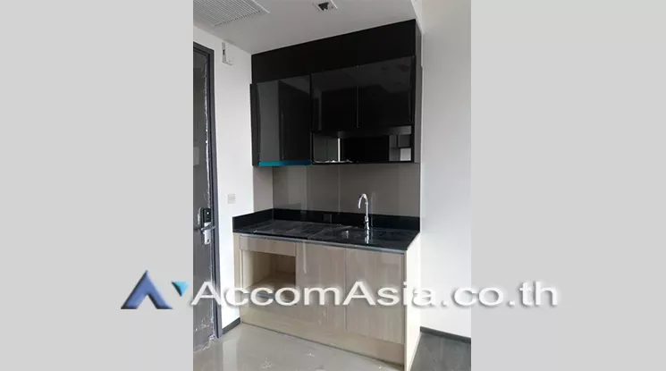 unit 1 Bedroom  Condominium For Sale in Sukhumvit, Bangkok  near BTS Asok - MRT Sukhumvit (AA20562)
