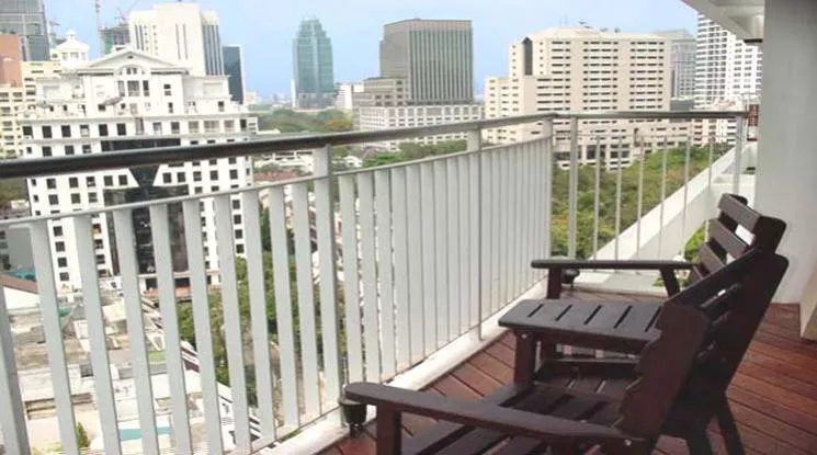 unit 1 Bedroom  Condominium For Rent & Sale in Ploenchit, Bangkok  near BTS Chitlom (21249)