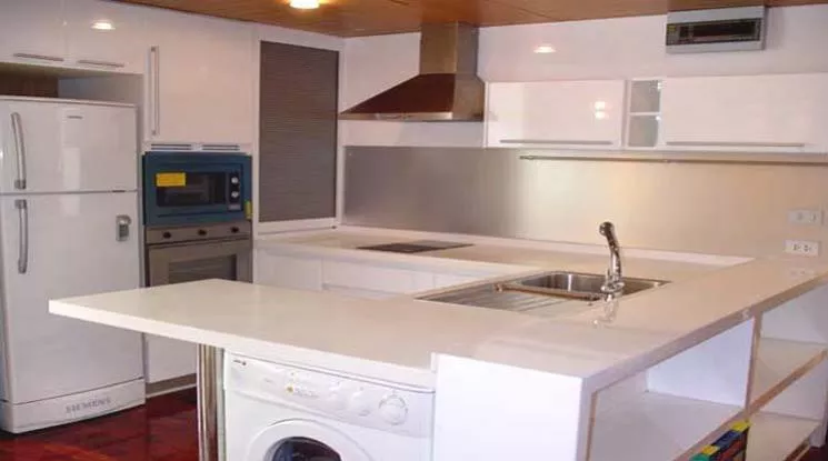 unit 1 Bedroom  Condominium For Rent & Sale in Ploenchit, Bangkok  near BTS Chitlom (21249)