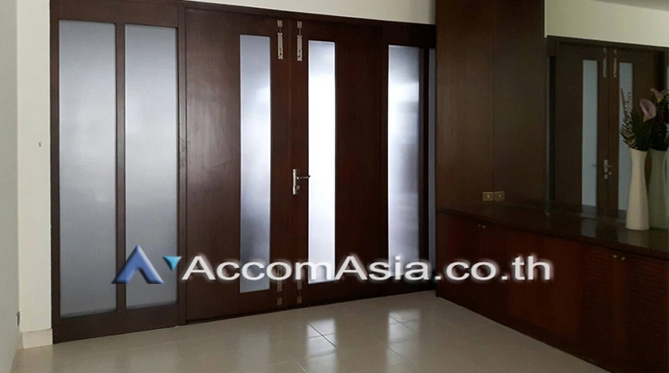  1  4 br Townhouse for rent and sale in Sathorn ,Bangkok BRT Nararam 3 at Modern style AA20610