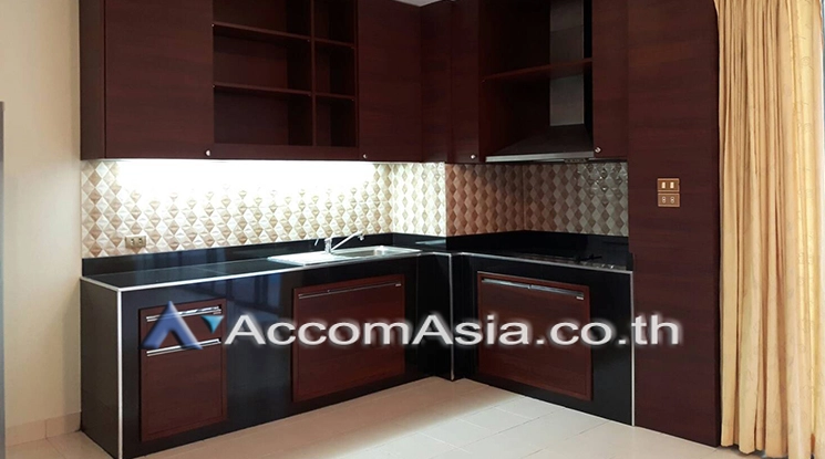 4  4 br Townhouse for rent and sale in Sathorn ,Bangkok BRT Nararam 3 at Modern style AA20610