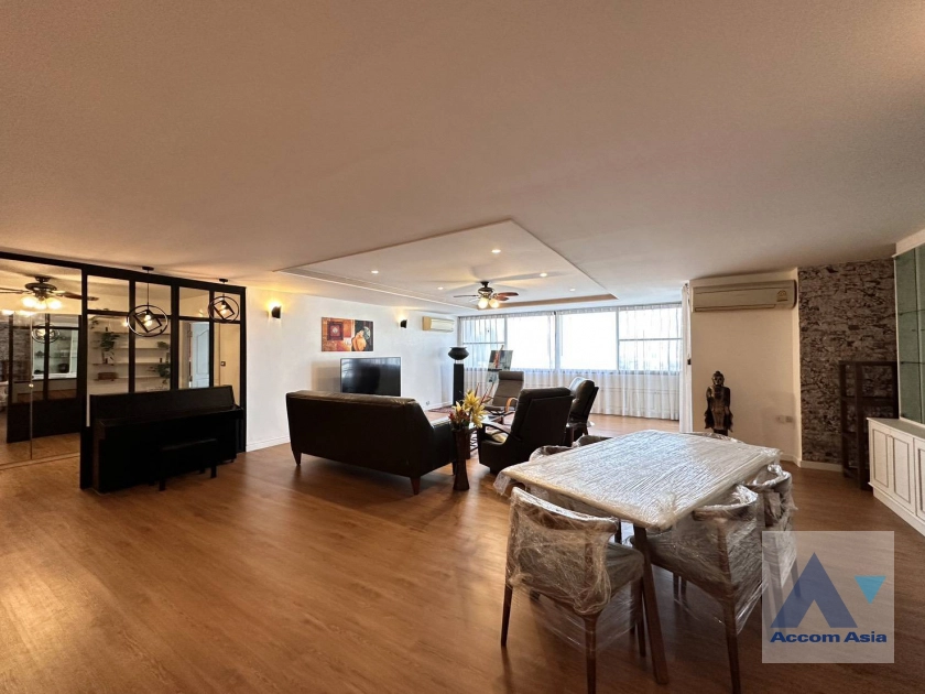 unitPartly Furnished, Pet friendly |  3 Bedrooms  Condominium For Rent & Sale in Sukhumvit, Bangkok  near BTS Thong Lo (AA20611)