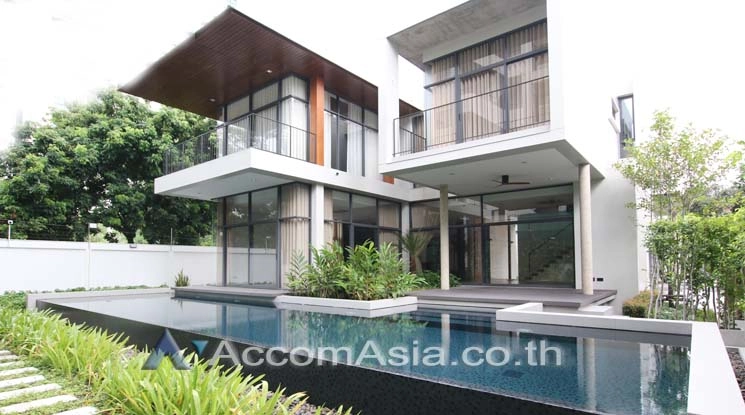 Corner Unit, Private Swimming Pool, Pet friendly |  4 Bedrooms  House For Rent in Sukhumvit, Bangkok  near BTS Phrom Phong (AA20615)