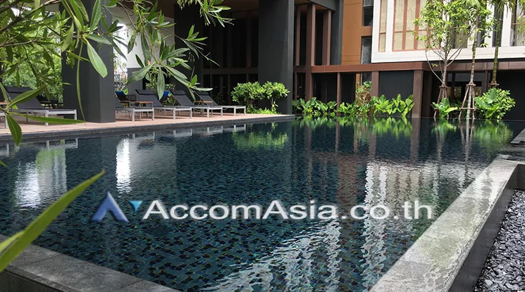  1 Bedroom  Condominium For Sale in Sukhumvit, Bangkok  near BTS On Nut (AA20633)