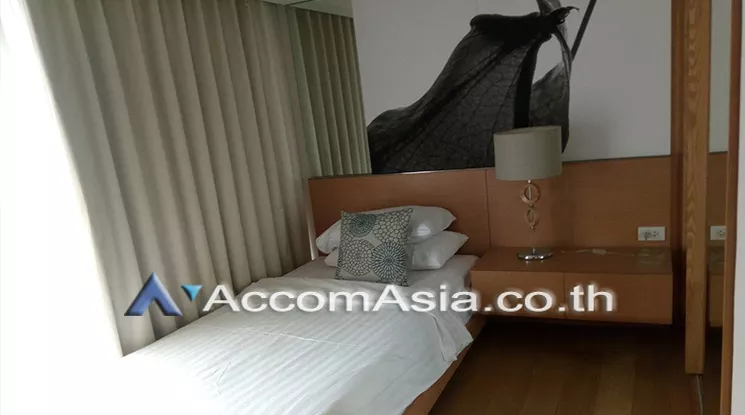 Duplex Condo |  3 Bedrooms  Condominium For Sale in Sukhumvit, Bangkok  near BTS Phrom Phong (AA20657)