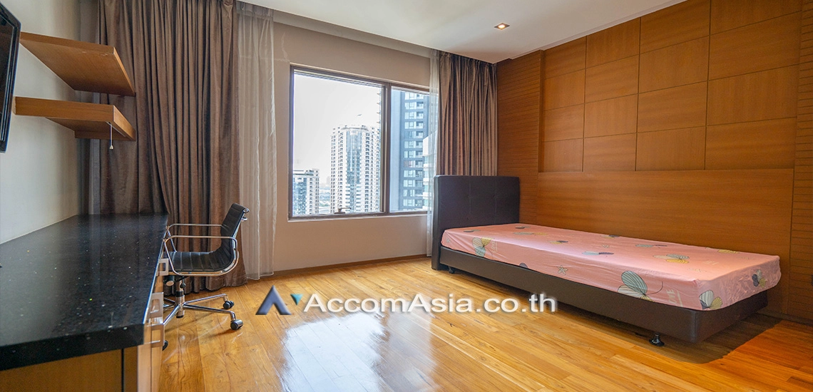 7  3 br Condominium For Rent in Sukhumvit ,Bangkok BTS Phrom Phong at The Emporio Place AA20659