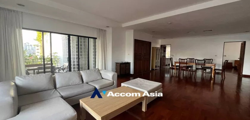 unit 3 Bedrooms  Apartment For Rent in Sukhumvit, Bangkok  near BTS Thong Lo (AA20660)