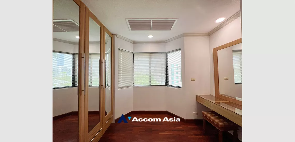 8  2 br Apartment For Rent in Sukhumvit ,Bangkok BTS Thong Lo at Urban Green Apartment AA20661