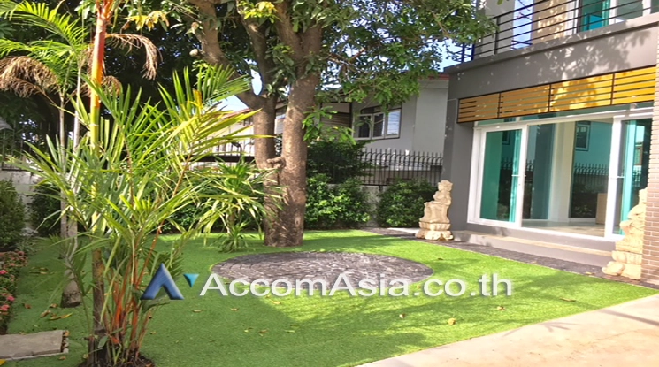  1  4 br House for rent and sale in Ratchadaphisek ,Bangkok MRT Sutthisan AA20690