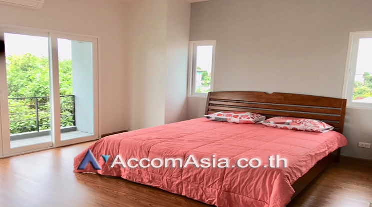 11  4 br House for rent and sale in ratchadapisek ,Bangkok MRT Sutthisan AA20690