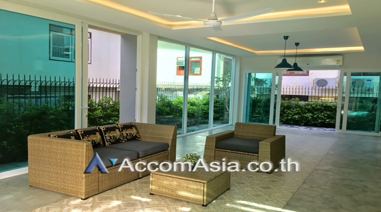  4 Bedrooms  House For Rent & Sale in Ratchadapisek, Bangkok  near MRT Sutthisan (AA20690)