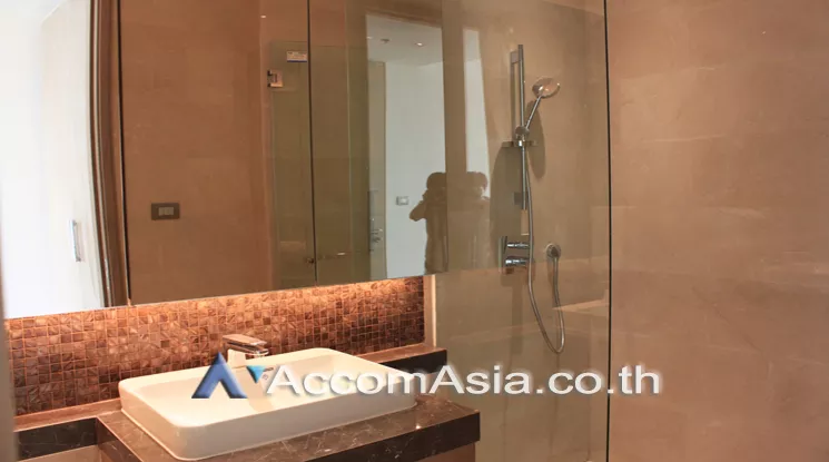 6  1 br Condominium For Sale in Ploenchit ,Bangkok BTS Ratchadamri at Magnolias Ratchadamri Boulevard AA20694