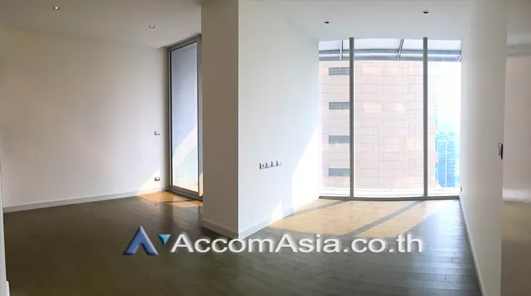 Magnolias Ratchadamri Boulevard Condominium  1 Bedroom for Sale BTS Ratchadamri in Ploenchit Bangkok