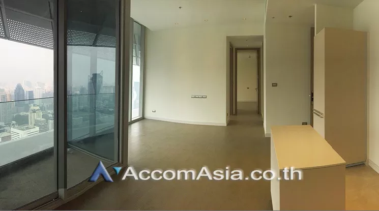  1  2 br Condominium For Sale in Ploenchit ,Bangkok BTS Ratchadamri at Magnolias Ratchadamri Boulevard AA20696