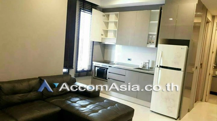 unit 2 Bedrooms  Condominium For Rent in Phaholyothin, Bangkok  near BTS Victory Monument (AA20698)