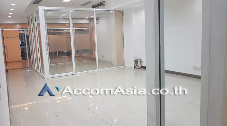  Office space For Rent in Sukhumvit, Bangkok  near BTS Nana (AA20702)