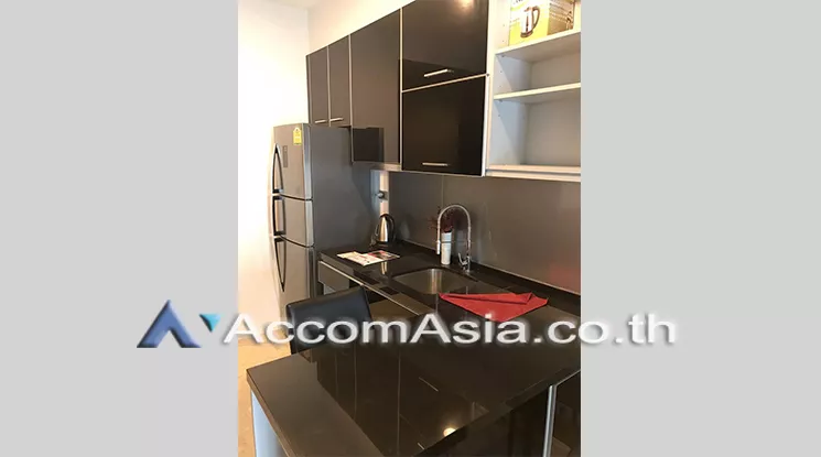 unit 1 Bedroom  Condominium For Sale in Sukhumvit, Bangkok  near BTS Thong Lo (AA20722)