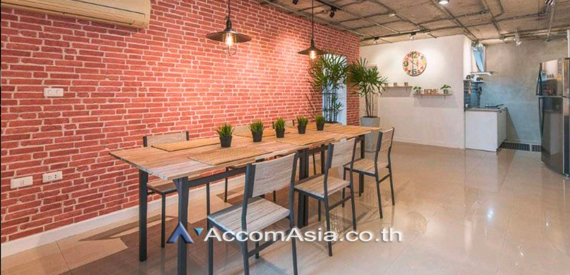  1  2 br Condominium For Rent in Sukhumvit ,Bangkok BTS Nana at Beverly Tower AA20739