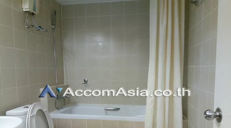 unit 1 Bedroom  Condominium For Rent in Sukhumvit, Bangkok  near BTS Phrom Phong (AA20745)