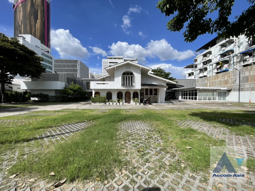 unitHome Office |  House For Rent in Phaholyothin, Bangkok  near BTS Saphan-Kwai (AA20751)