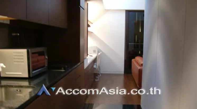 6  1 br Condominium For Rent in Ploenchit ,Bangkok BTS Ratchadamri at Hansar Residence AA20760
