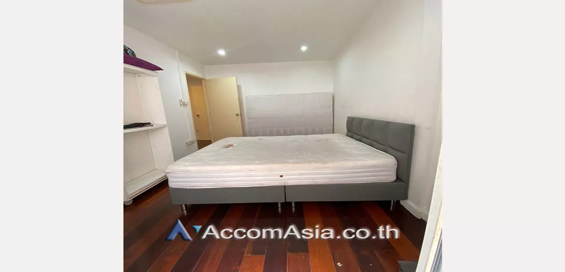 12  3 br Townhouse For Rent in sukhumvit ,Bangkok BTS Phrom Phong AA20802