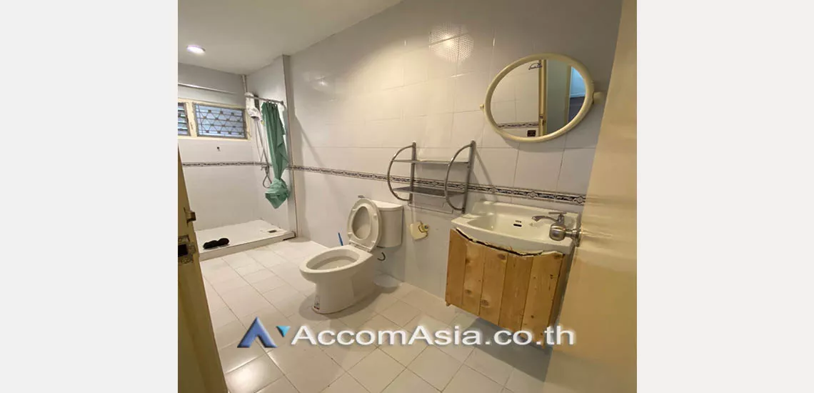 13  3 br Townhouse For Rent in sukhumvit ,Bangkok BTS Phrom Phong AA20802