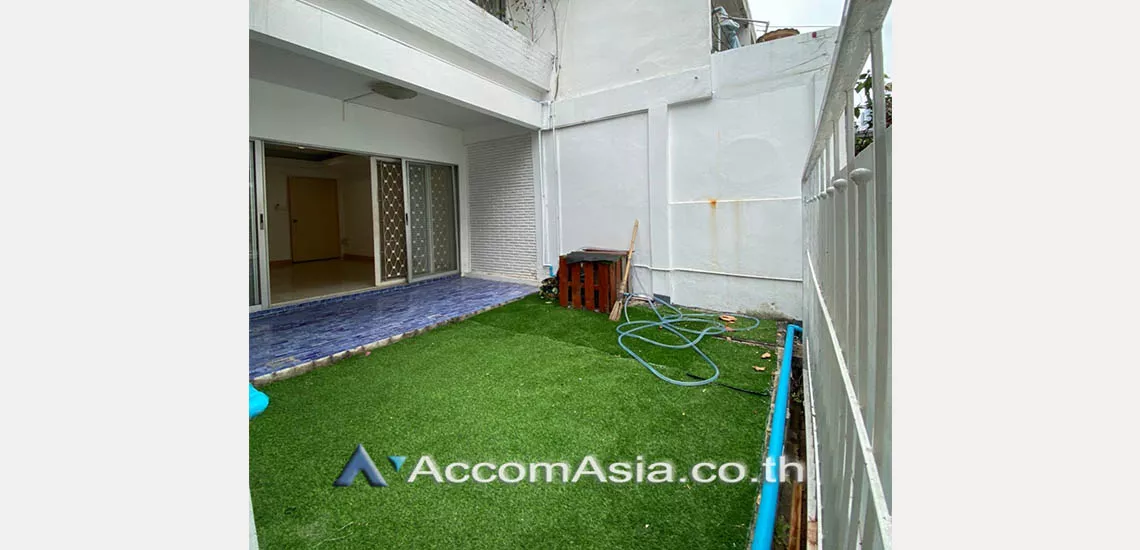 14  3 br Townhouse For Rent in sukhumvit ,Bangkok BTS Phrom Phong AA20802