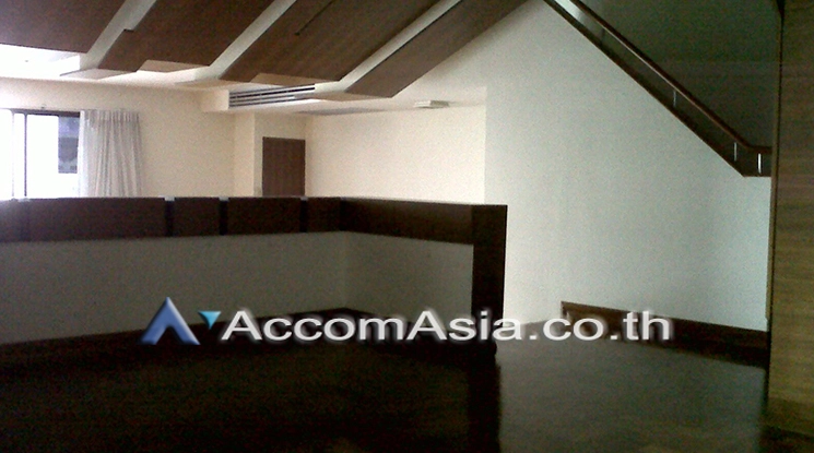  1  4 br Townhouse for rent and sale in Ploenchit ,Bangkok BTS Ploenchit AA20808