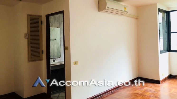 12  4 br Townhouse for rent and sale in Ploenchit ,Bangkok BTS Ploenchit AA20808