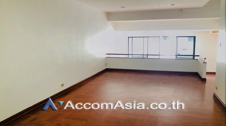 18  4 br Townhouse for rent and sale in Ploenchit ,Bangkok BTS Ploenchit AA20808