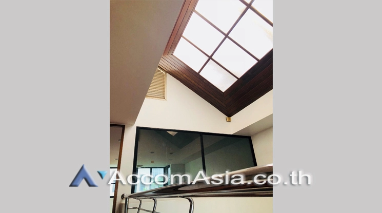 20  4 br Townhouse for rent and sale in Ploenchit ,Bangkok BTS Ploenchit AA20808